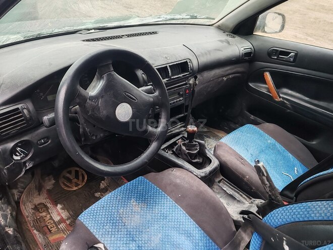 Volkswagen Passat 1998, 289,000 km - 1.8 l - Bakı