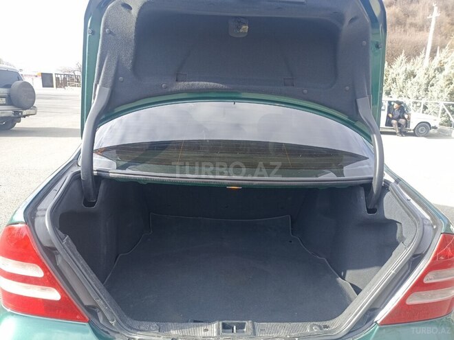 Mercedes C 200 2001, 305,230 km - 2.0 л - Bakı