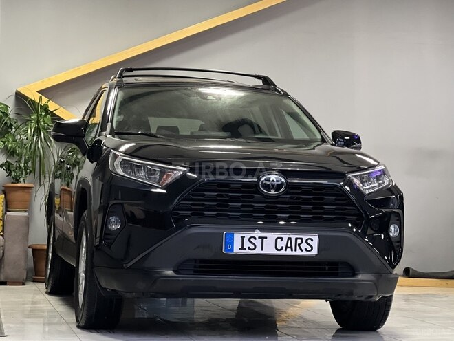 Toyota RAV4-1