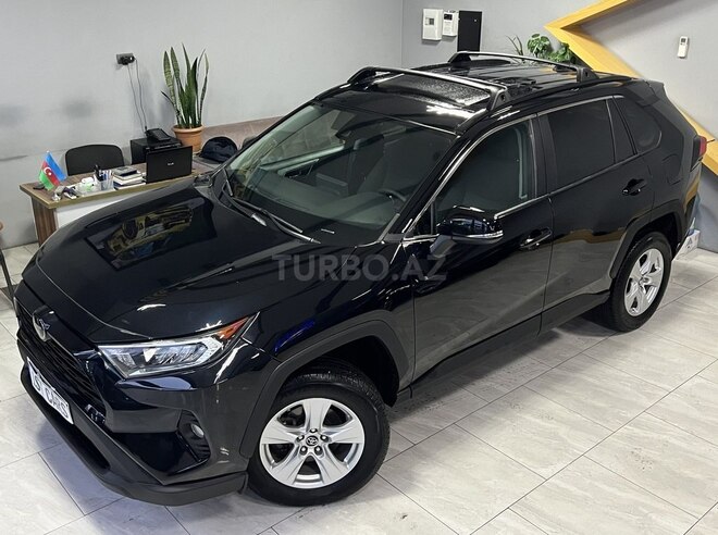 Toyota RAV4-6