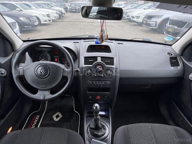 Renault Megane-9