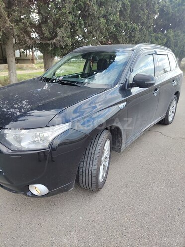 Mitsubishi Outlander 2014, 200,000 km - 2.0 l - Bakı