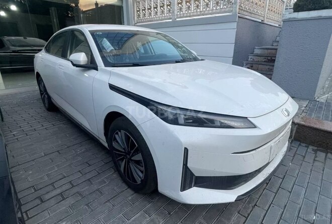 Changan Qiyuan A05 2024, 0 km - 1.5 л - Bakı
