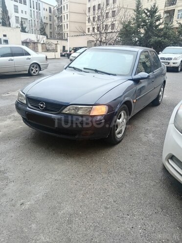 Opel Vectra 1997, 333,000 km - 1.6 л - Bakı