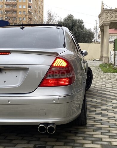Mercedes E 320 2002, 236,000 km - 3.2 l - Bakı