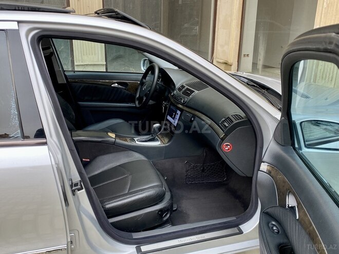 Mercedes E 320 2002, 236,000 km - 3.2 l - Bakı
