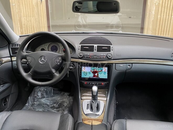 Mercedes E 320 2002, 236,000 km - 3.2 l - Bakı