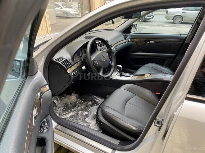 Mercedes E 320 2002, 236,000 km - 3.2 l - Bakı