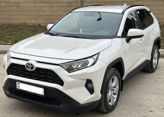 Toyota RAV4 2019, 100,000 km - 2.0 l - Bakı