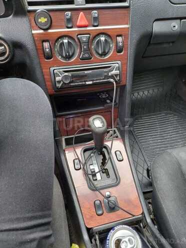 Mercedes C 200 1996, 432,000 km - 2.0 л - İsmayıllı