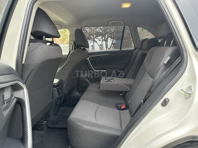 Toyota RAV4 2019, 100,000 km - 2.0 l - Bakı