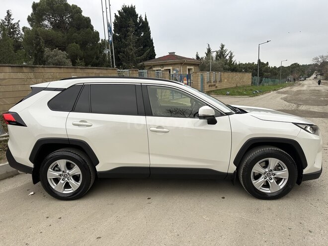 Toyota RAV4 2019, 100,000 km - 2.0 l - Bakı