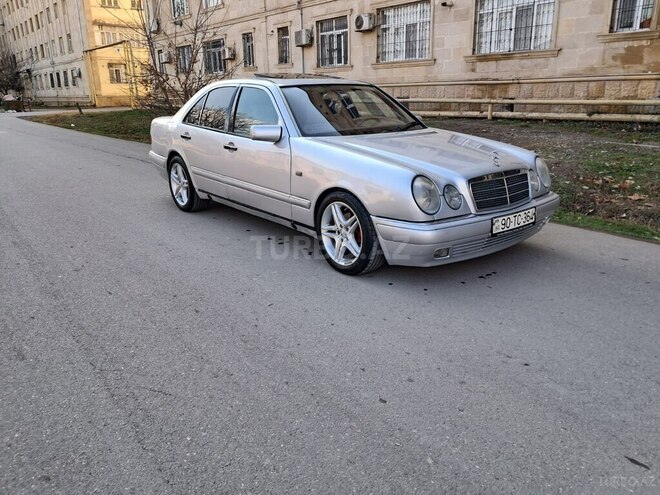Mercedes E 230 1995, 125,300 km - 2.3 l - Qazax