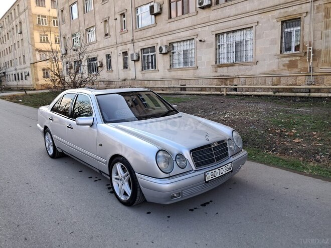 Mercedes E 230 1995, 125,300 km - 2.3 l - Qazax