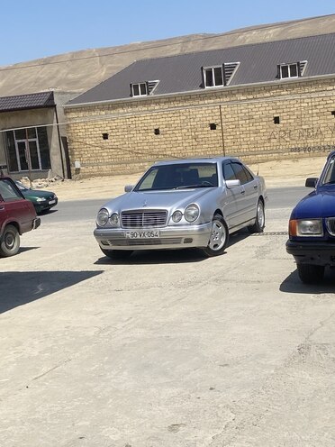 Mercedes E 240 1998, 370,000 km - 2.4 l - Bakı