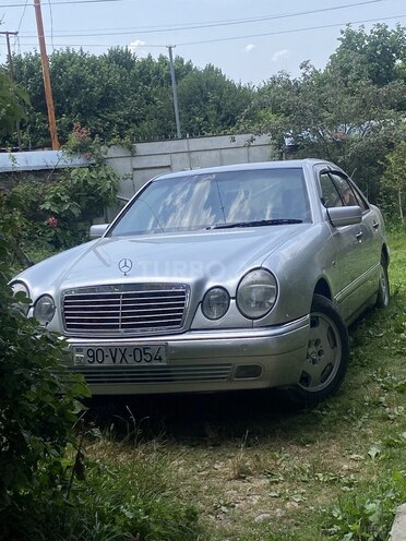 Mercedes E 240 1998, 370,000 km - 2.4 l - Bakı