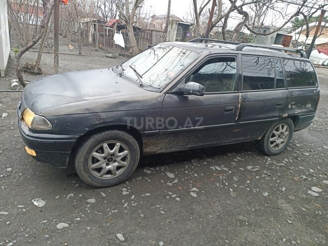 Opel Astra 1997, 218,380 km - 1.6 l - Zaqatala