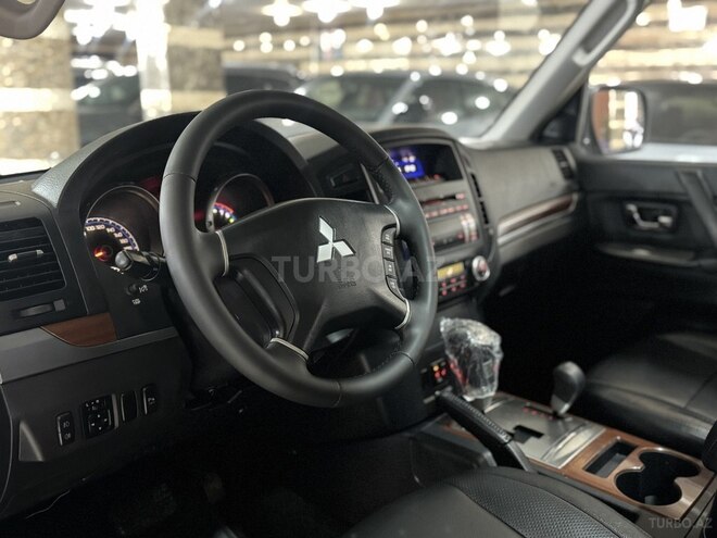 Mitsubishi Pajero 2008, 198,000 km - 3.0 l - Bakı