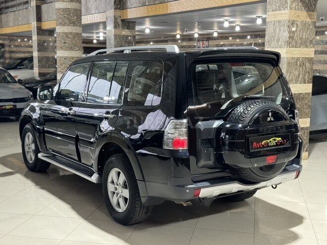 Mitsubishi Pajero 2008, 198,000 km - 3.0 l - Bakı