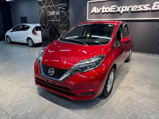 Nissan Note-7