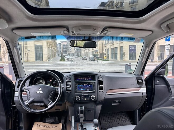 Mitsubishi Pajero 2012, 227,899 km - 3.2 л - Bakı