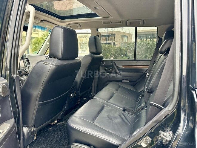 Mitsubishi Pajero 2012, 227,899 km - 3.2 л - Bakı