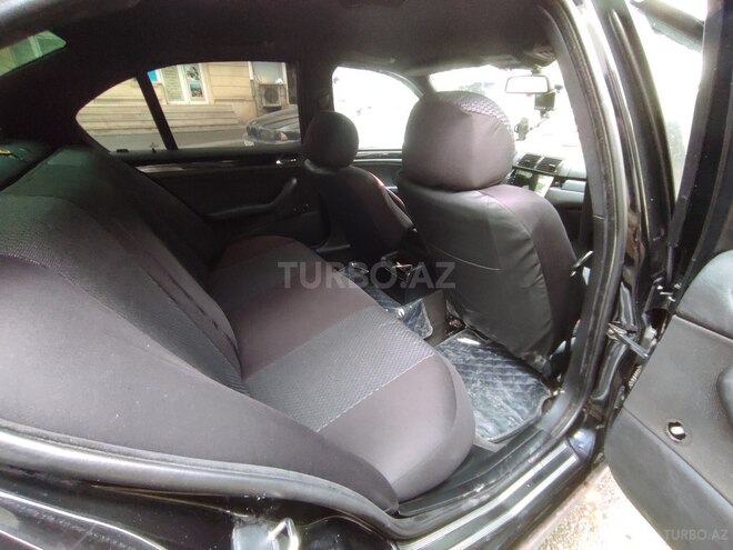 BMW 325 2001, 372,828 km - 2.5 l - Bakı