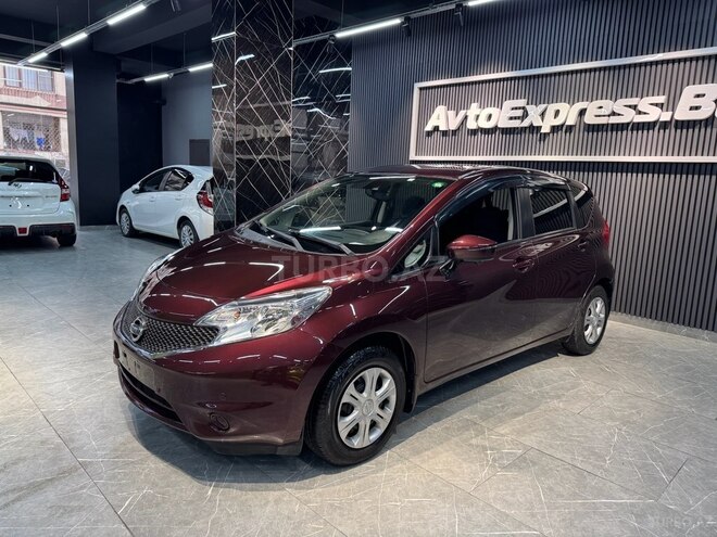 Nissan Note-7