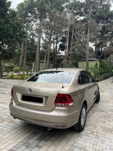 Volkswagen Polo 2018, 172,000 km - 1.6 l - Bakı
