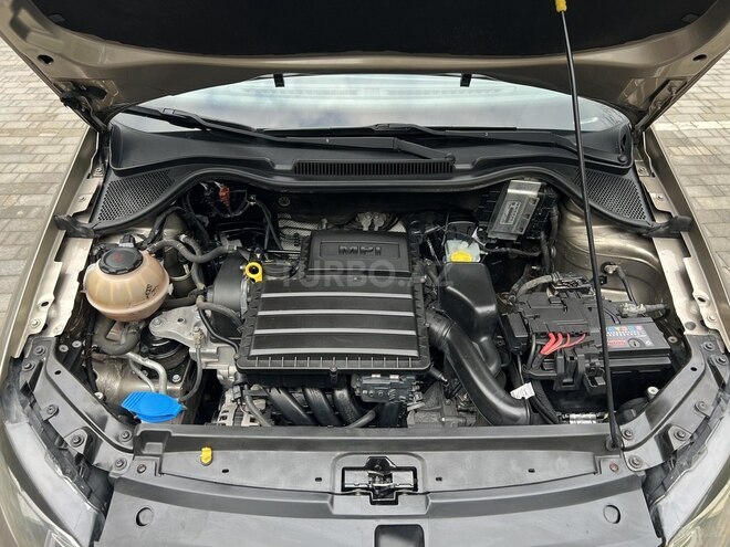 Volkswagen Polo 2018, 172,000 km - 1.6 l - Bakı