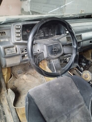 Opel Frontera 1992, 100,000 km - 2.3 l - Ağstafa