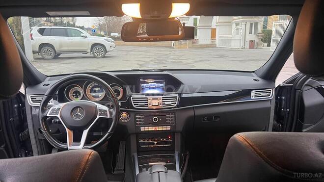 Mercedes E 220-13