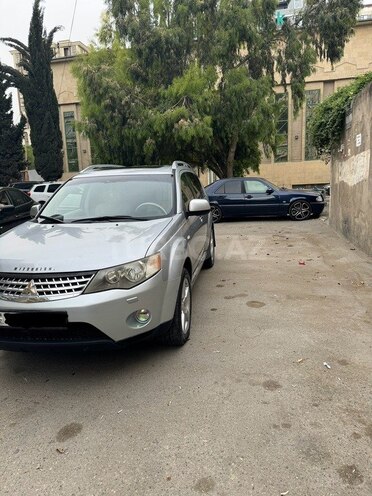 Mitsubishi Outlander 2008, 334,900 km - 3.0 l - Bakı