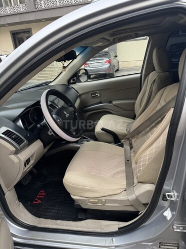 Mitsubishi Outlander 2008, 334,900 km - 3.0 l - Bakı