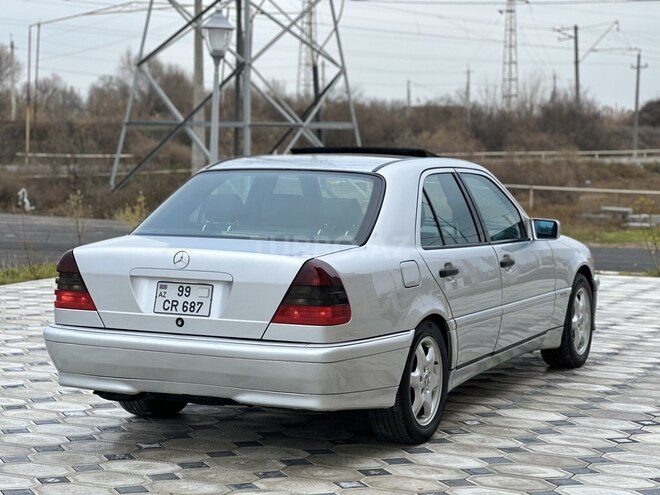 Mercedes C 230 1998, 33,200 km - 2.3 l - Saatlı