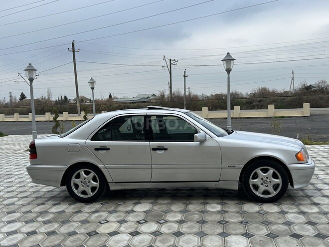 Mercedes C 230 1998, 33,200 km - 2.3 l - Saatlı