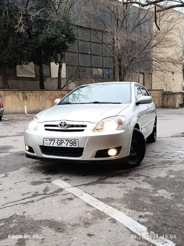 Toyota Corolla 2004, 195,000 km - 1.4 l - Bakı