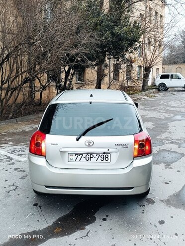 Toyota Corolla 2004, 195,000 km - 1.4 l - Bakı
