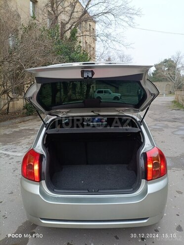 Toyota Corolla 2004, 195,000 km - 1.4 l - Bakı