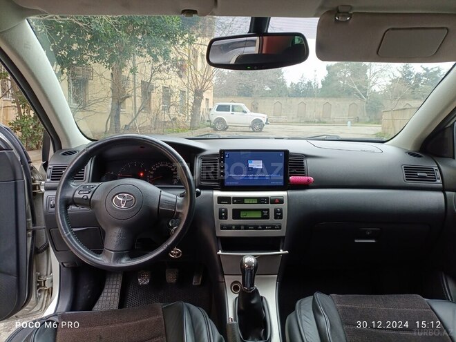 Toyota Corolla 2004, 195,000 km - 1.4 l - Bakı
