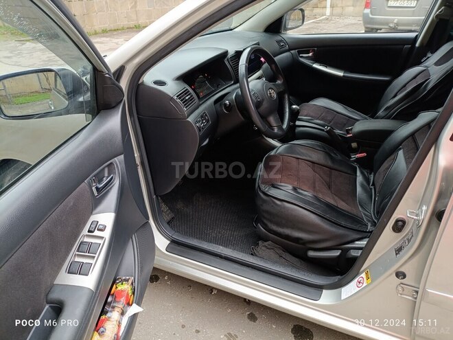 Toyota Corolla 2004, 195,000 km - 1.4 l - Bakı