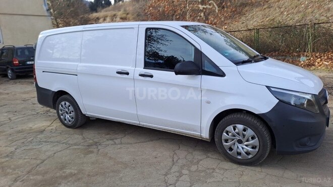 Mercedes Vito 111 2017, 21,000 km - 2.2 l - Bakı