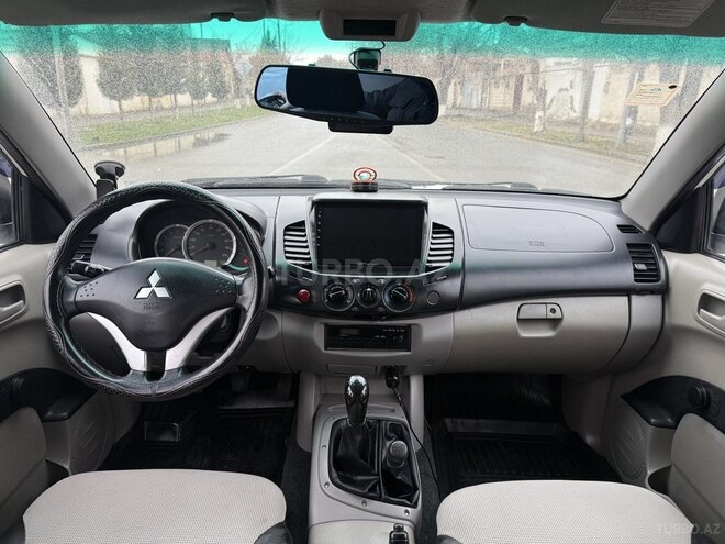 Mitsubishi L200 2014, 193,270 km - 2.5 l - Bakı