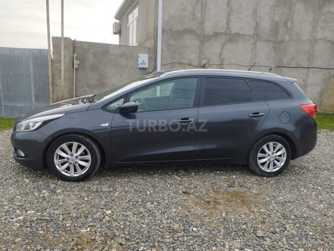 Kia Ceed 2014, 203,882 km - 1.4 l - Salyan