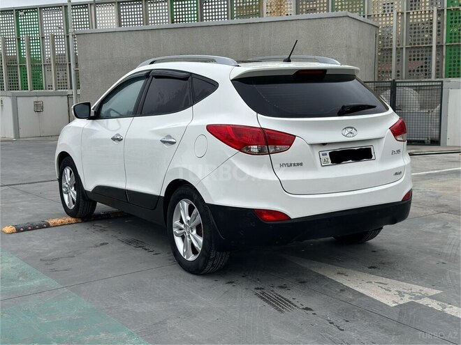 Hyundai ix35 2011, 230,000 km - 2.0 l - Bakı