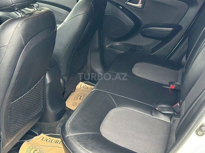 Hyundai ix35 2011, 230,000 km - 2.0 l - Bakı