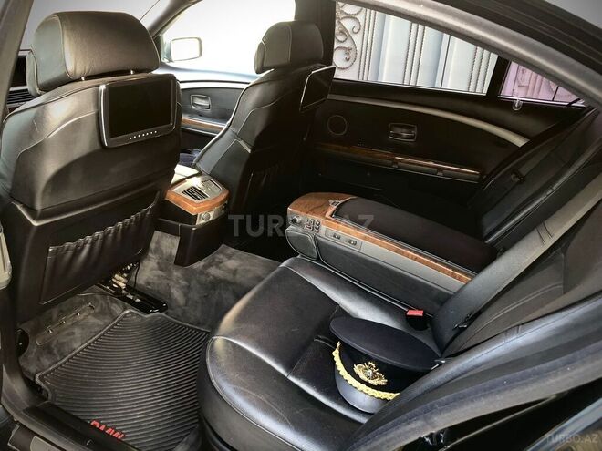 BMW 745 2004, 292,000 km - 4.4 l - Bakı