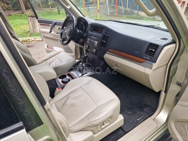 Mitsubishi Pajero 2007, 193,600 km - 3.0 л - Bakı