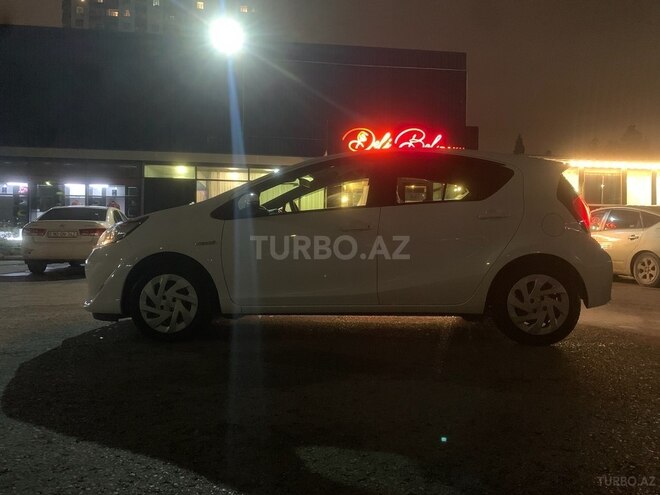 Toyota Aqua 2019, 76,000 km - 1.5 l - Bakı