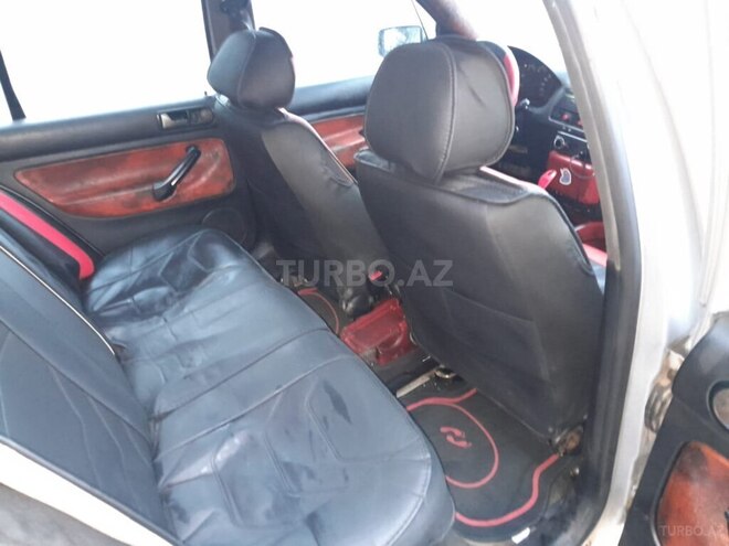 Volkswagen Golf 1998, 123,452 km - 1.6 l - Bakı